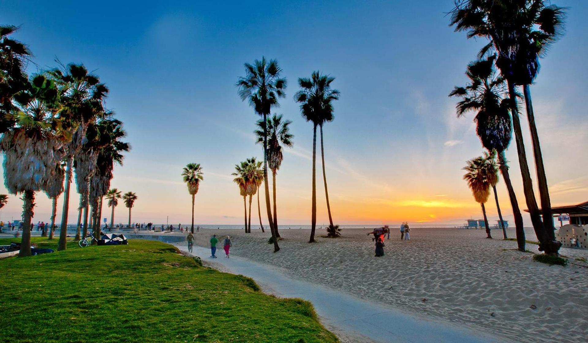 Spacious 2Br Near Santa Monica Beach, Walk Everywhere! Los Angeles Exterior photo